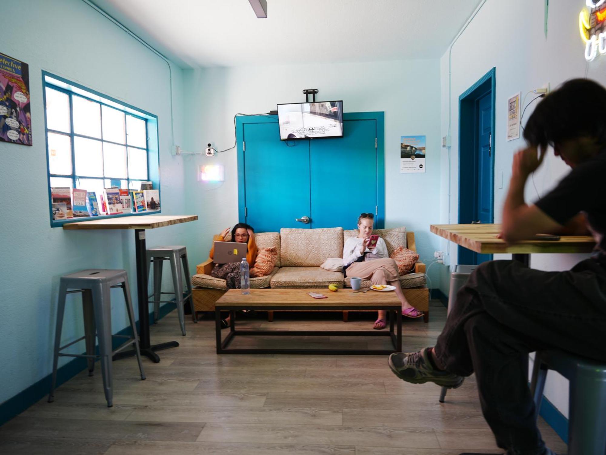 Sin City Hostel Las Vegas Exterior photo