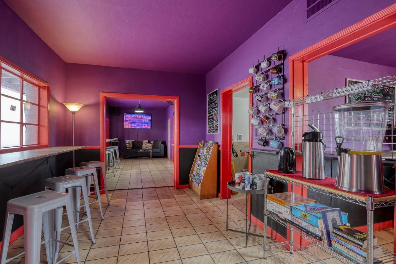 Sin City Hostel Las Vegas Exterior photo