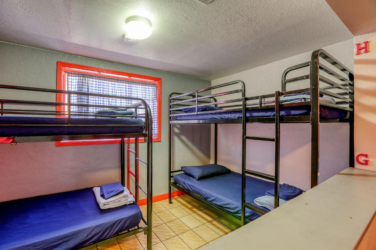 Sin City Hostel Las Vegas Exterior photo