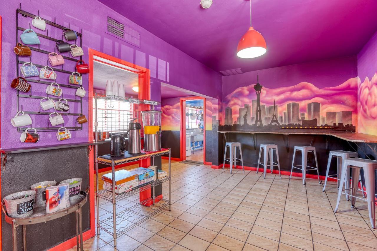 Sin City Hostel Las Vegas Exterior photo